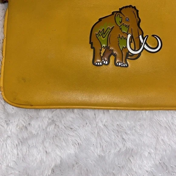 COACH RARE WOOLLY MAMMOTH WRISTLET EUC - Picture 11 of 15